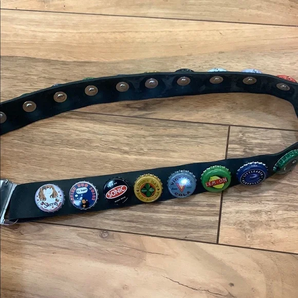 Vintage Bottle Cap Belt Disney Littlearth - Picture 4 of 9